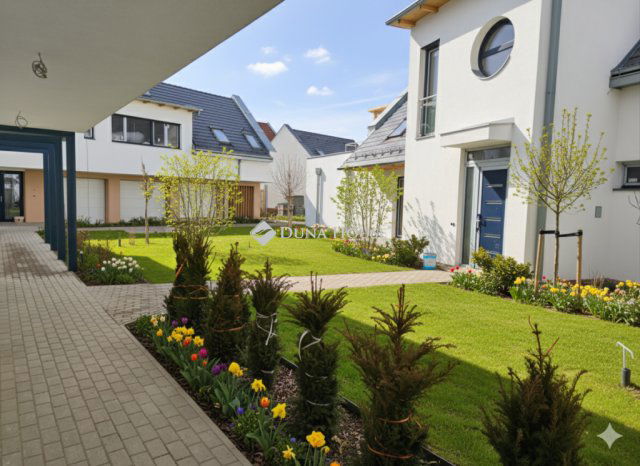 Eladó téglalakás, Kecskeméten 177 M Ft, 4 szobás