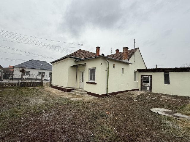 Eladó családi ház, Körmenden, Batsányi János utcában 22.9 M Ft
