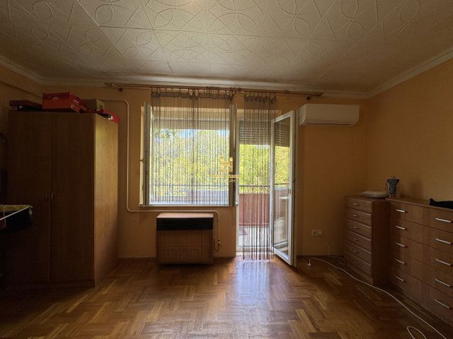 Eladó panellakás, Budapesten, XXI. kerületben, Rakéta utcában
