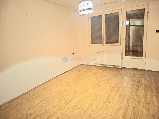 Eladó téglalakás, Nyíregyházán, Korányi Frigyes utcában