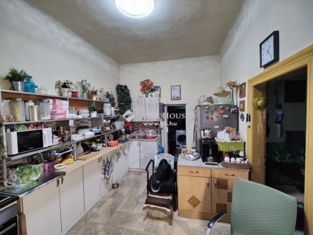 Eladó családi ház, Vecsésen 46 M Ft, 2 szobás