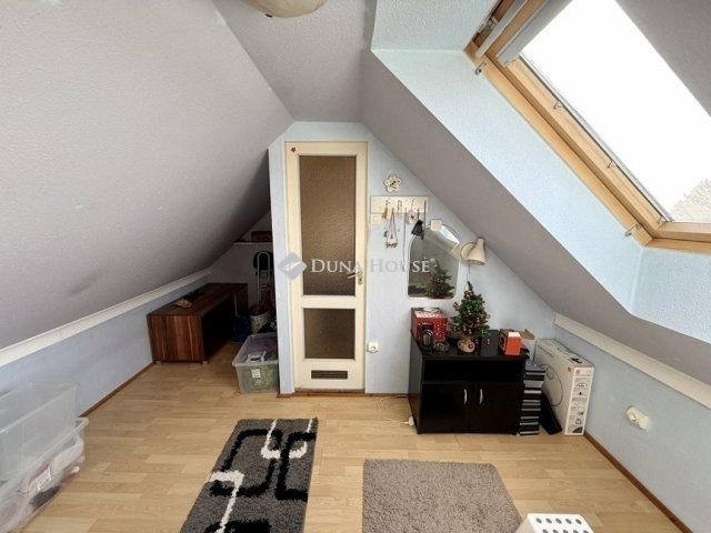 Eladó családi ház, Budapesten, XVIII. kerületben 79.9 M Ft