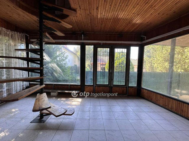 Eladó családi ház, Dunaharasztin 79.9 M Ft, 2+3 szobás