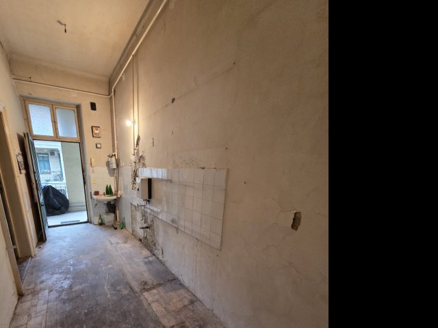 Eladó téglalakás, VI. kerületben, Székely Bertalan utcában