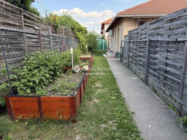 Eladó családi ház, Gyömrőn 95 M Ft, 5 szobás