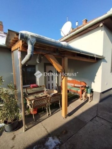 Eladó családi ház, Röszkén 84 M Ft, 3+1 szobás