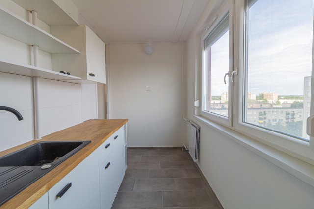 Eladó panellakás, Kecskeméten 42.5 M Ft, 2 szobás