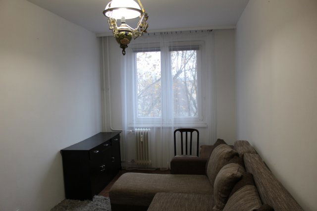 Kiadó panellakás, albérlet, Debrecenben, Kossuth utcában