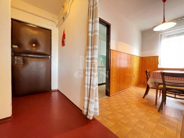 Kiadó téglalakás, albérlet, Székesfehérvárott 150 E Ft / hó