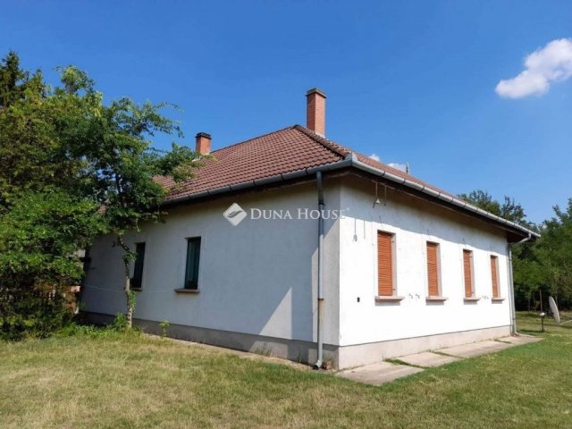 Eladó családi ház, Kisteleken 65 M Ft, 4 szobás