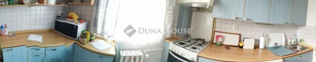 Eladó panellakás, Szegeden 56.5 M Ft, 2+1 szobás