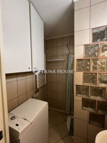 Eladó panellakás, Szegeden 56.5 M Ft, 2 szobás