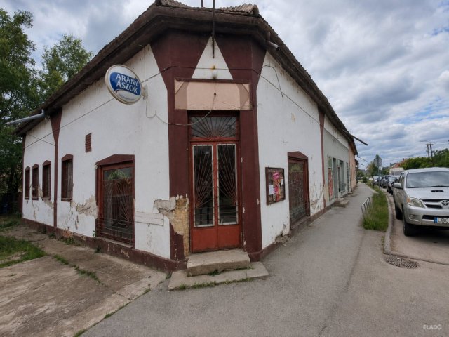 Eladó üzlethelyiség, Szerepen 15 M Ft / költözzbe.hu