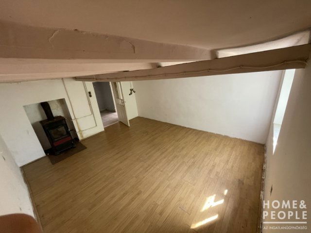 Eladó családi ház, Zsombón 40 M Ft, 1+1 szobás