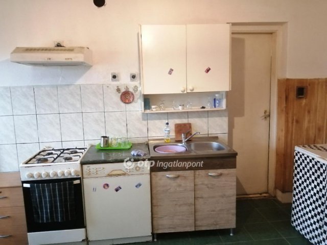 Eladó családi ház, Halmajugrán 17.5 M Ft, 3 szobás