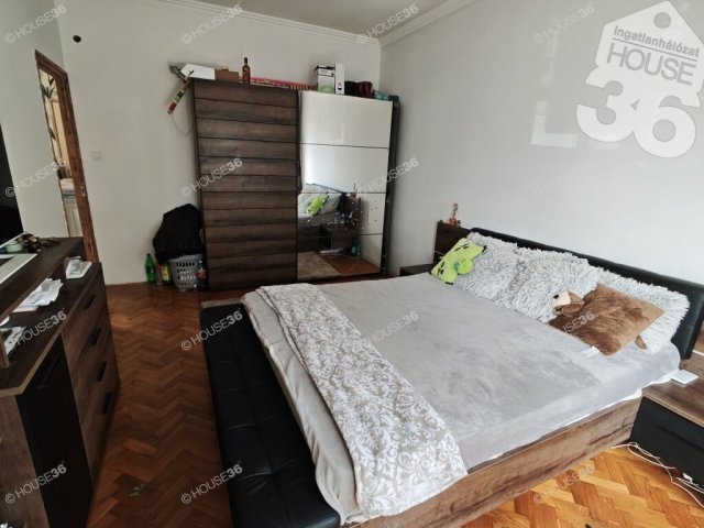 Eladó téglalakás, Kiskunfélegyházán 59.9 M Ft, 3 szobás