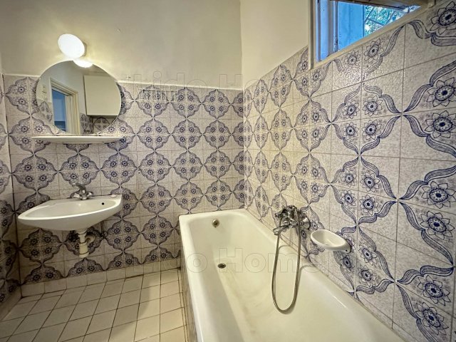 Eladó családi ház, Siófokon 89.9 M Ft, 7 szobás