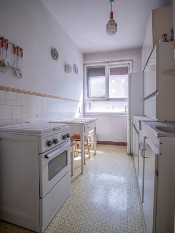 Eladó téglalakás, Budapesten, XIII. kerületben, Váci úton