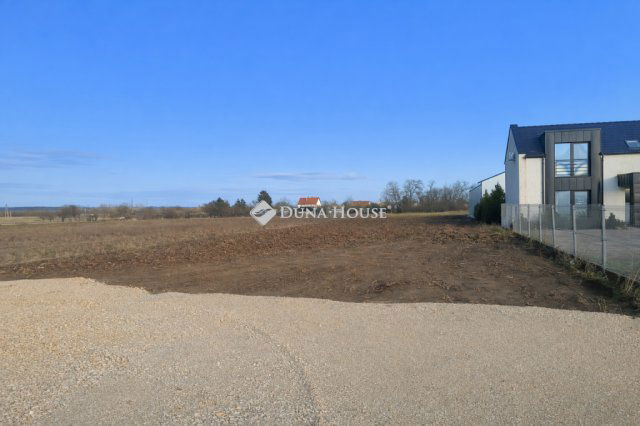 Eladó telek, Téten 25.9 M Ft / költözzbe.hu