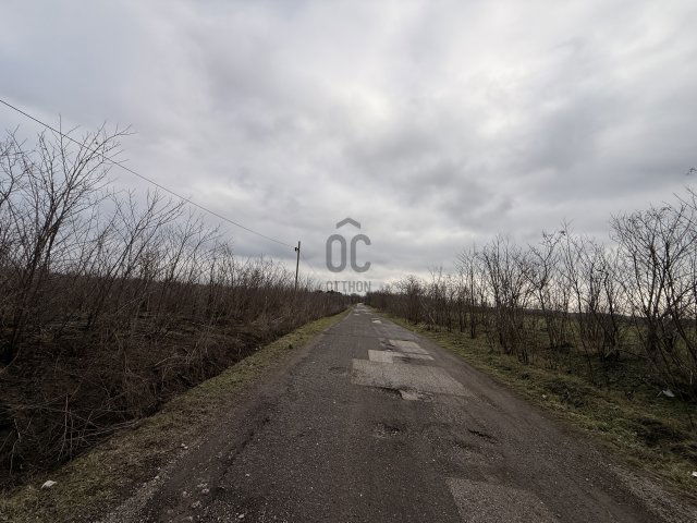 Eladó telek, Ercsiben 5.5 M Ft / költözzbe.hu