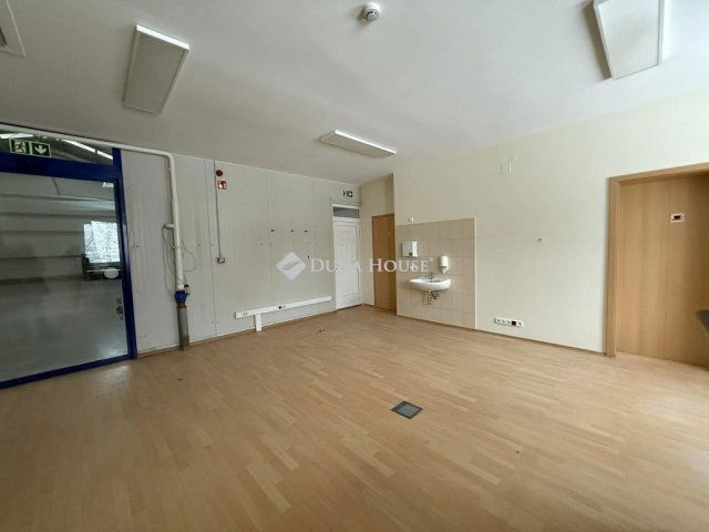 Eladó ipari ingatlan, Kecskeméten 600 M Ft / költözzbe.hu