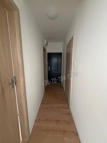 Eladó téglalakás, Oroszlányban 34.9 M Ft, 1+2 szobás
