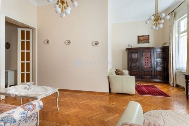 Eladó téglalakás, Budapesten, V. kerületben 139.999 M Ft
