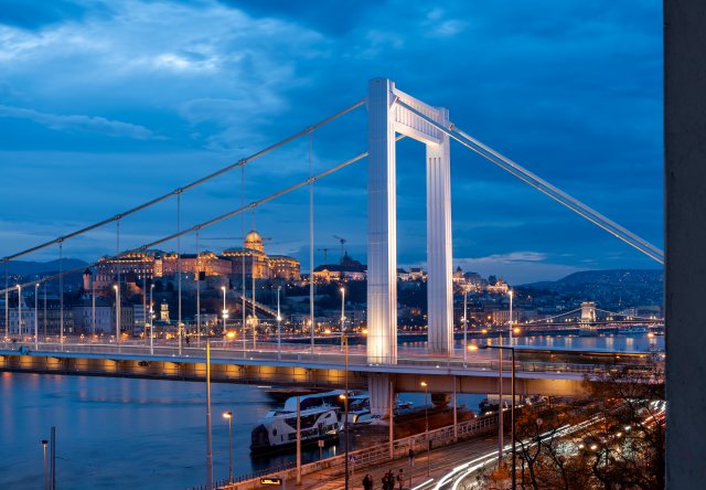 Eladó téglalakás, Budapesten, V. kerületben 699 M Ft, 5 szobás