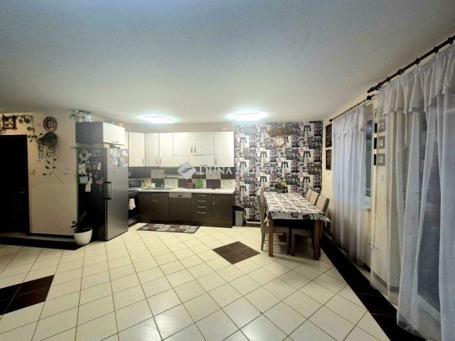 Eladó sorház, Üllőn 124.8 M Ft, 2 szobás / költözzbe.hu