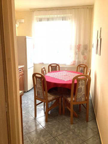 Kiadó panellakás, albérlet, Nyíregyházán, Fazekas János téren