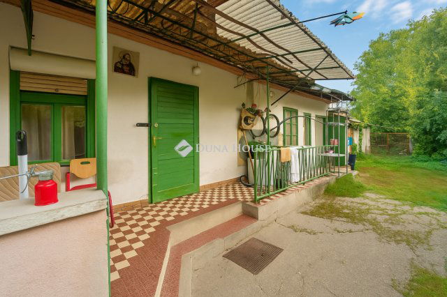 Eladó családi ház, Szigetszentmiklóson 52 M Ft, 2 szobás