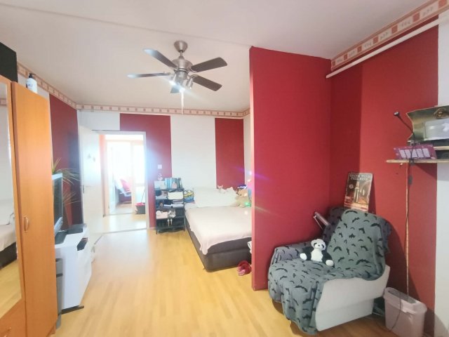 Eladó panellakás, Komlón, Cserma utcában 22.9 M Ft, 2+1 szobás