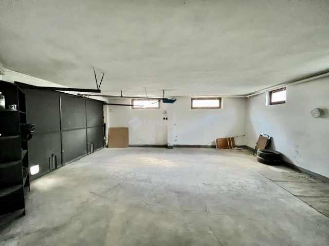 Eladó ikerház, Budapesten, XVIII. kerületben 89.99 M Ft, 4 szobás