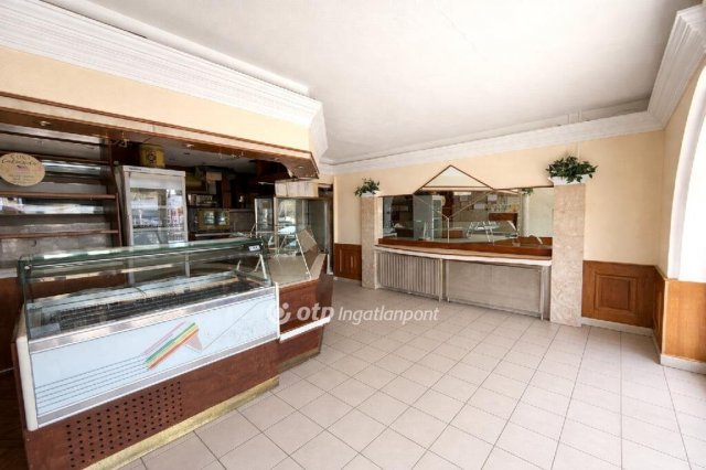 Eladó családi ház, Budapesten, XXI. kerületben 260 M Ft