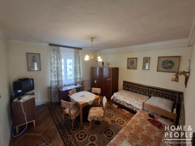 Eladó családi ház, Szegeden 49 M Ft, 4 szobás