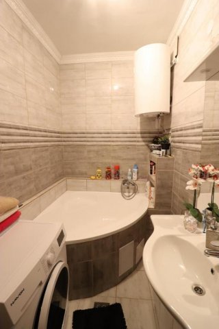 Eladó családi ház, Budapesten, XVIII. kerületben 145 M Ft