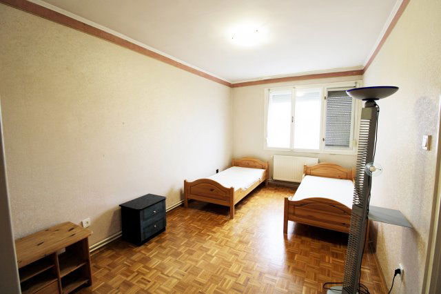 Kiadó téglalakás, albérlet, Debrecenben, Dóczy József utcában