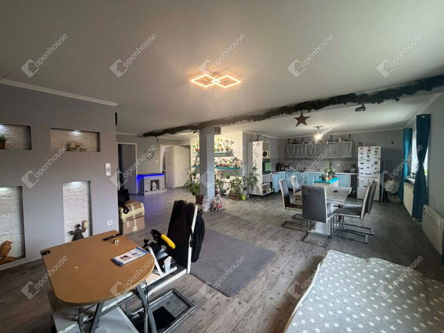 Eladó családi ház, Monoron 79.8 M Ft, 4 szobás