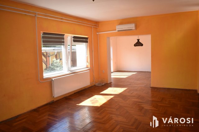 Eladó családi ház, Gyulán 44.9 M Ft, 5 szobás