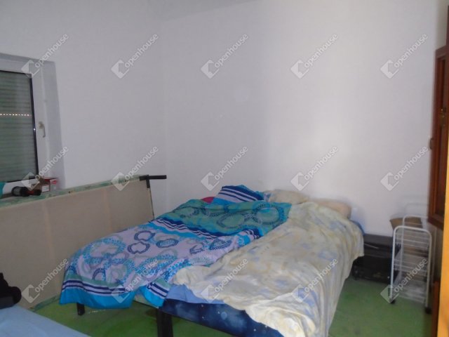 Eladó családi ház, Cserkeszőlőn 16 M Ft, 2 szobás