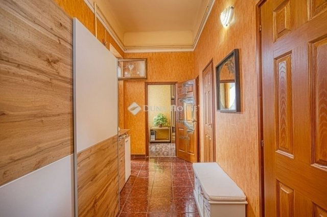 Eladó téglalakás, Budapesten, VIII. kerületben 75.9 M Ft