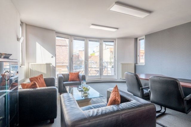 Eladó iroda, Budapesten, I. kerületben 1200 M Ft, 7 szobás