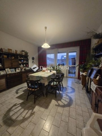 Eladó családi ház, Fehérvárcsurgón 143 M Ft, 4 szobás