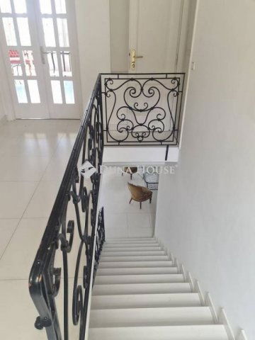 Kiadó családi ház, albérlet, XII. kerületben, Thomán István utcában