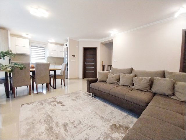 Eladó ikerház, Nyíregyházán 105 M Ft, 1+3 szobás