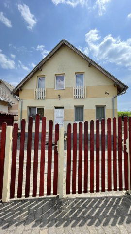 Kiadó téglalakás, albérlet, Győrött 220 E Ft / hó, 3 szobás