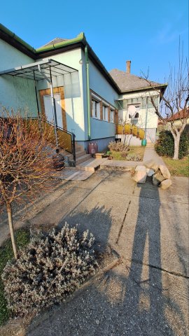 Eladó családi ház, Gödöllőn 118 M Ft, 3 szobás