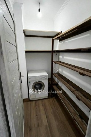 Eladó családi ház, Taksonyon 99 M Ft, 1+1 szobás