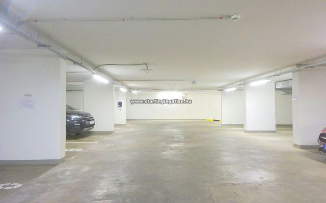 Eladó garázs, Budapesten, VII. kerületben 16.9 M Ft