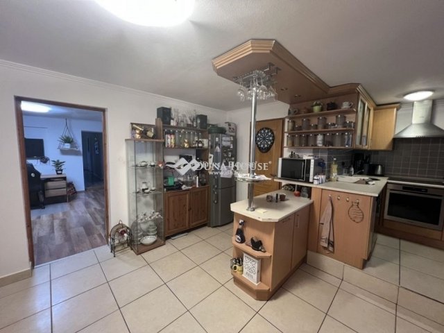 Eladó családi ház, Kókán 64 M Ft, 5 szobás